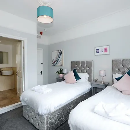 Airden House 4*