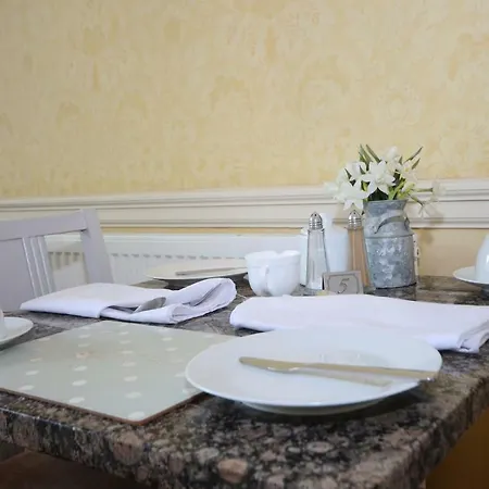 Airden House 4*
