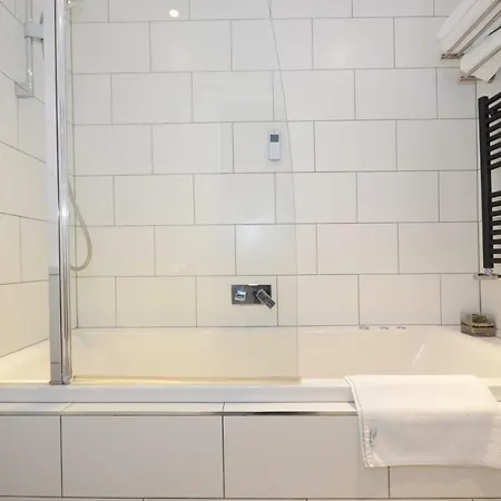 Airden House 4* York