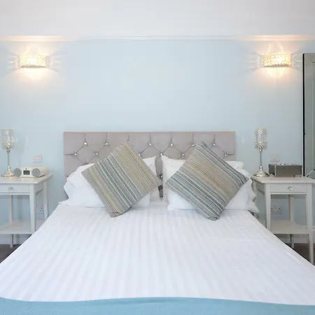 Airden House בית הארחה 4*